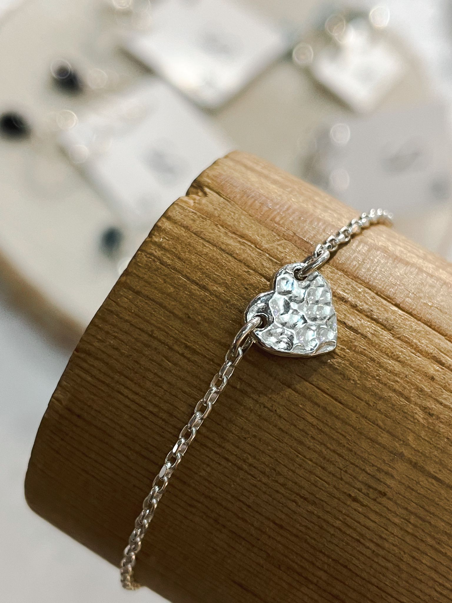 החומרים שלנו: - SAPIRZ Jewelry