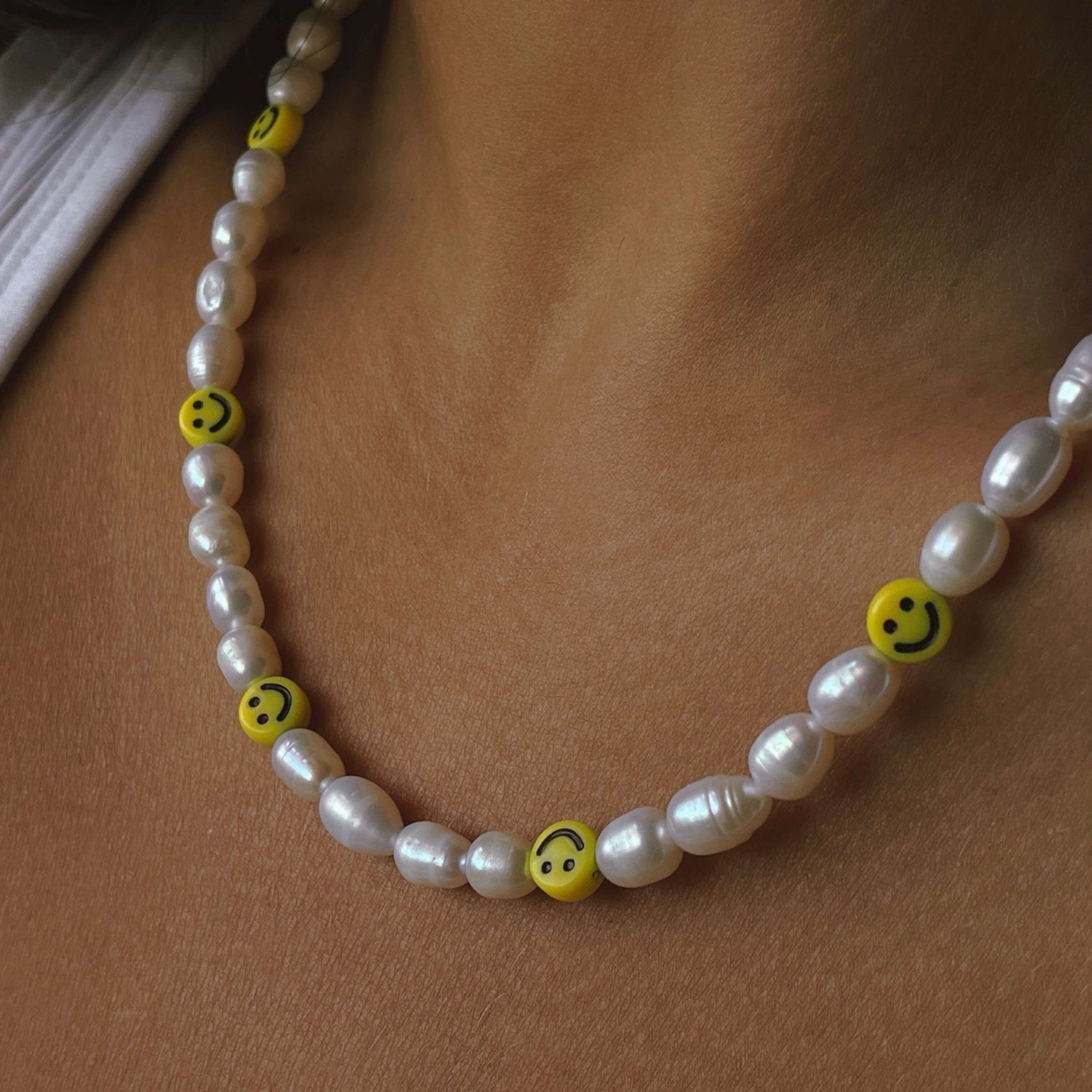 שרשרת פנינים סמיילי - SAPIRZ Jewelry