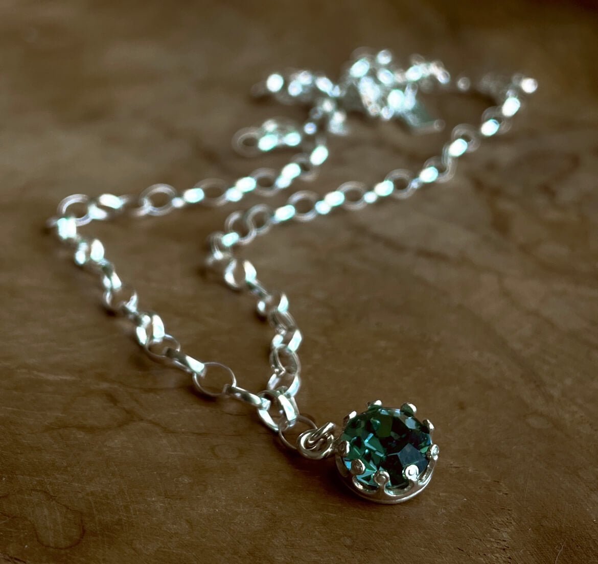 שרשרת סברובסקי אקווה - SAPIRZ Jewelry