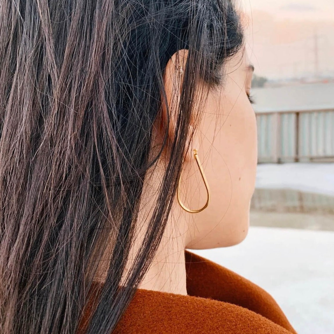 עגילי חישוק גאומטרי - SAPIRZ Jewelry