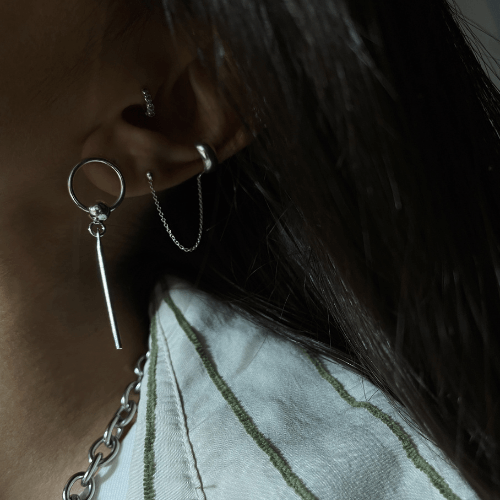 עגילי מוניק