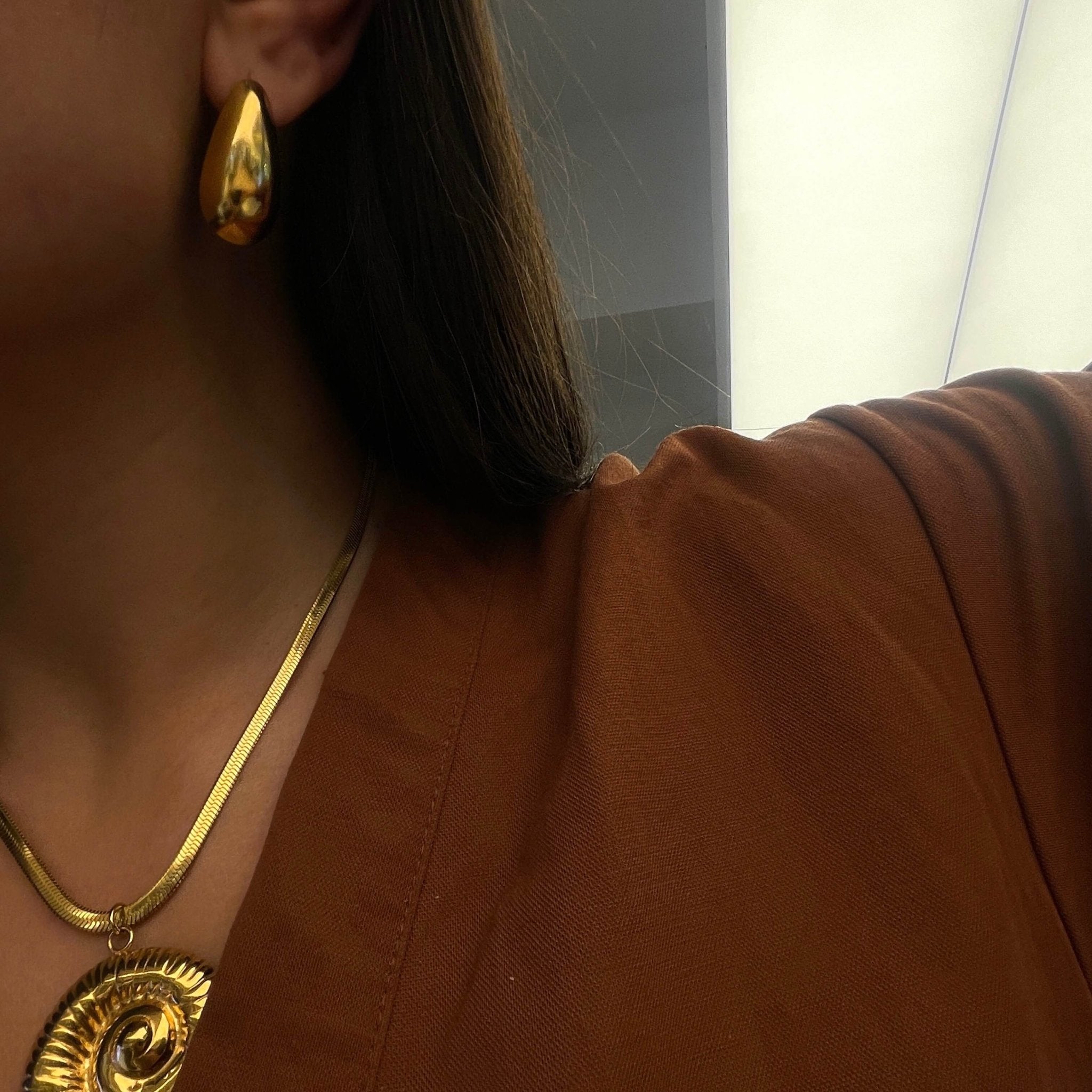 עגילי זהב בולד - SAPIRZ Jewelry