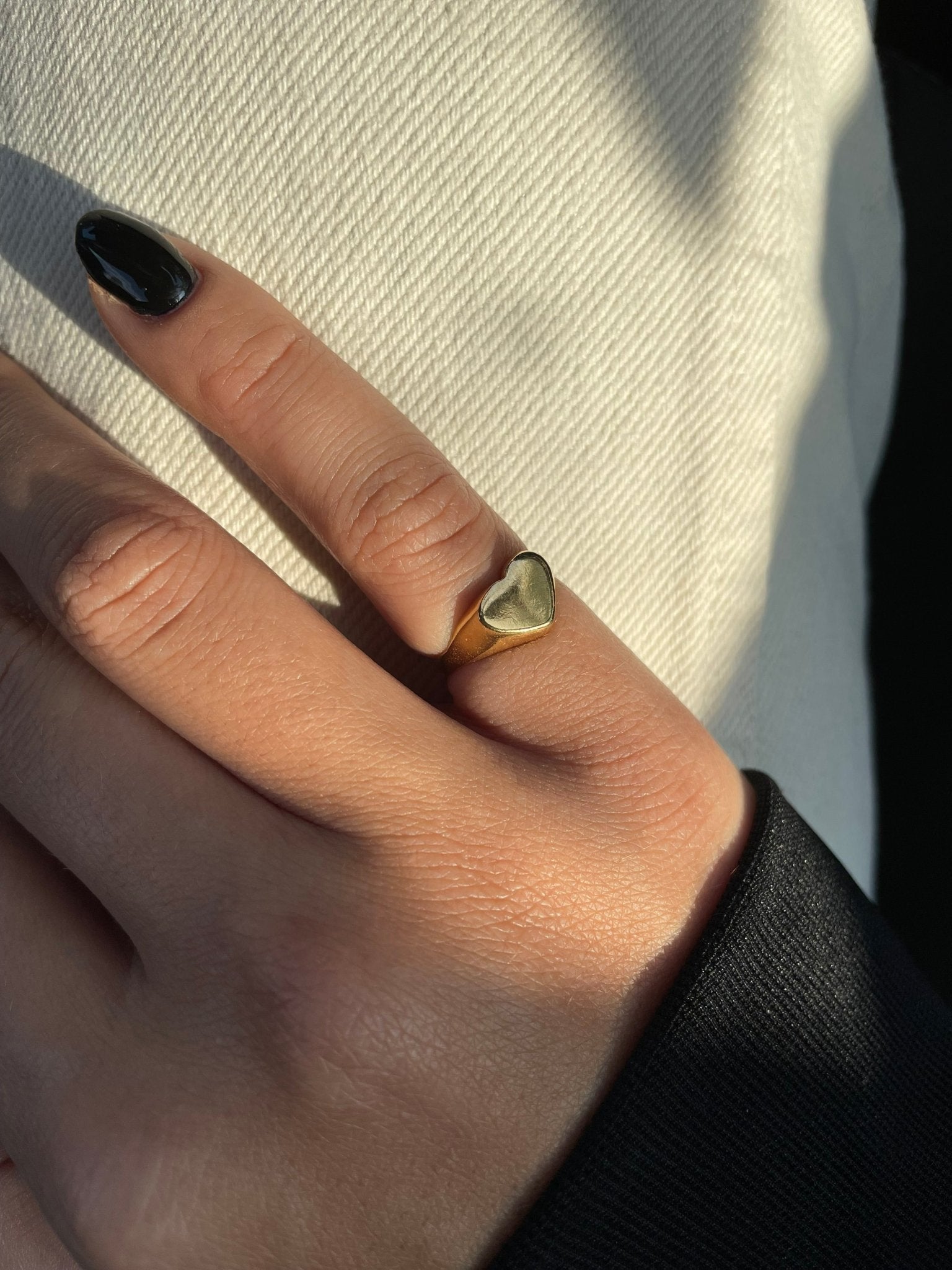 טבעת חותם לב גולד - SAPIRZ Jewelry