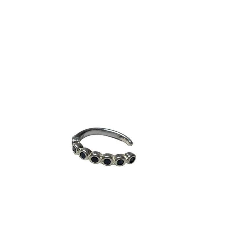 עגיל קליפס הליקס שחור - SAPIRZ Jewelry