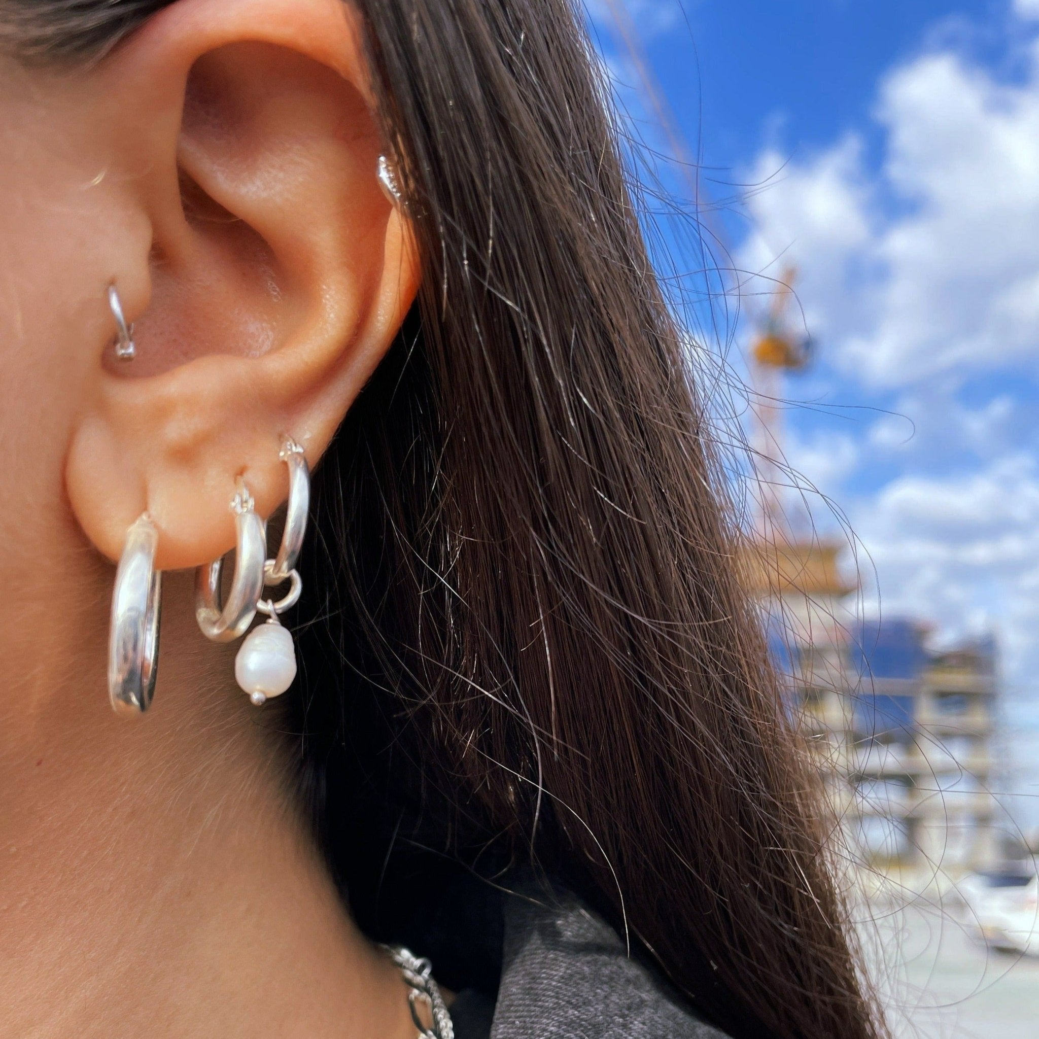 עגילי חישוק קלאסיים M - SAPIRZ Jewelry
