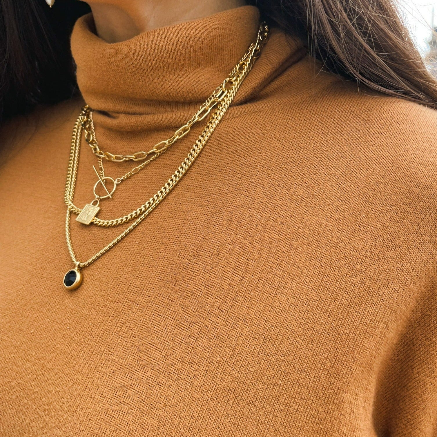 שרשרת טי אליזבת זהב - SAPIRZ Jewelry